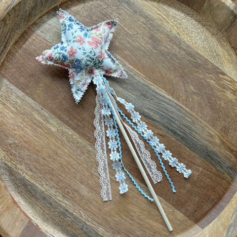 Ribbon Star Wand - Ditsy Floral