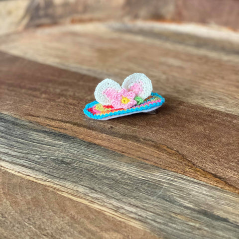 Crochet Floral Mouse Oval Clip